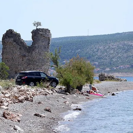 Quadruple Starigrad 6637j