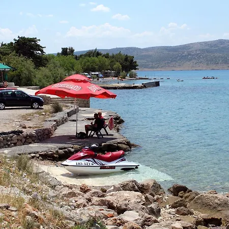 Quadruple Starigrad 6637j Maison d'hôtes Starigrad Paklenica